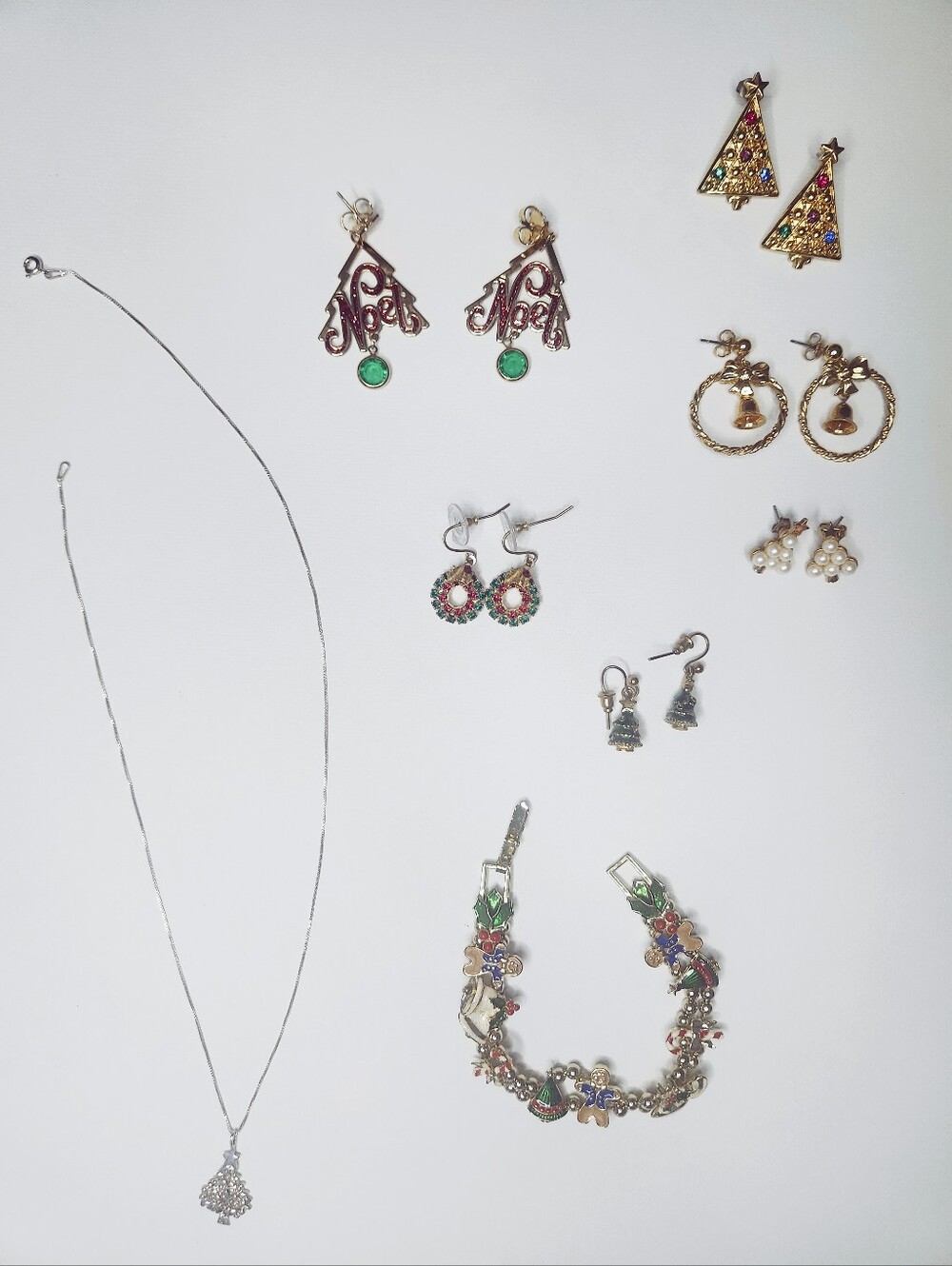 Christmas Jewelry Lot